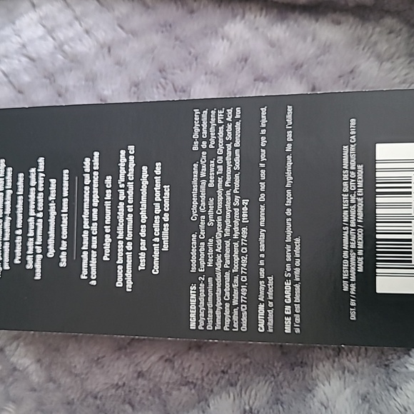 Wet n Wild Very Black mascara - Picture 3 of 5